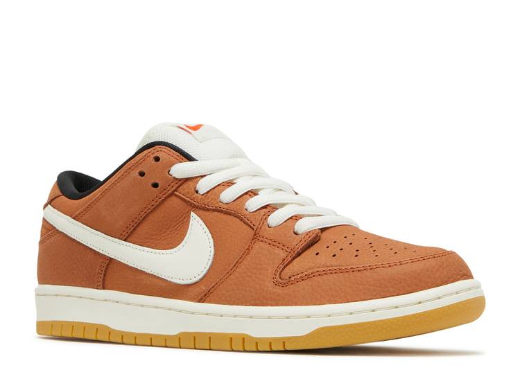 SB Dunk Low 'Dark Russet'